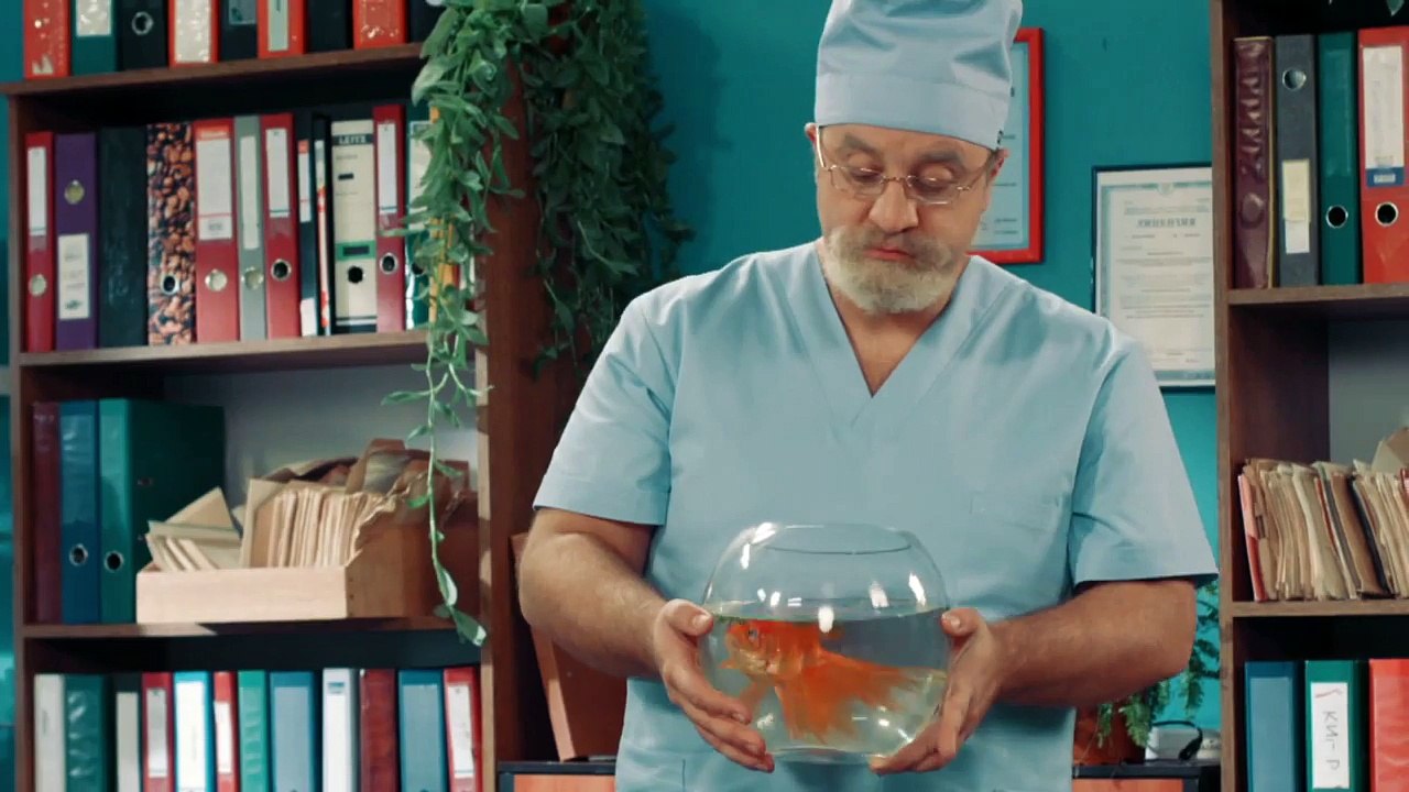 Сумасшедший врач — Готовьтесь посмеяться от души!