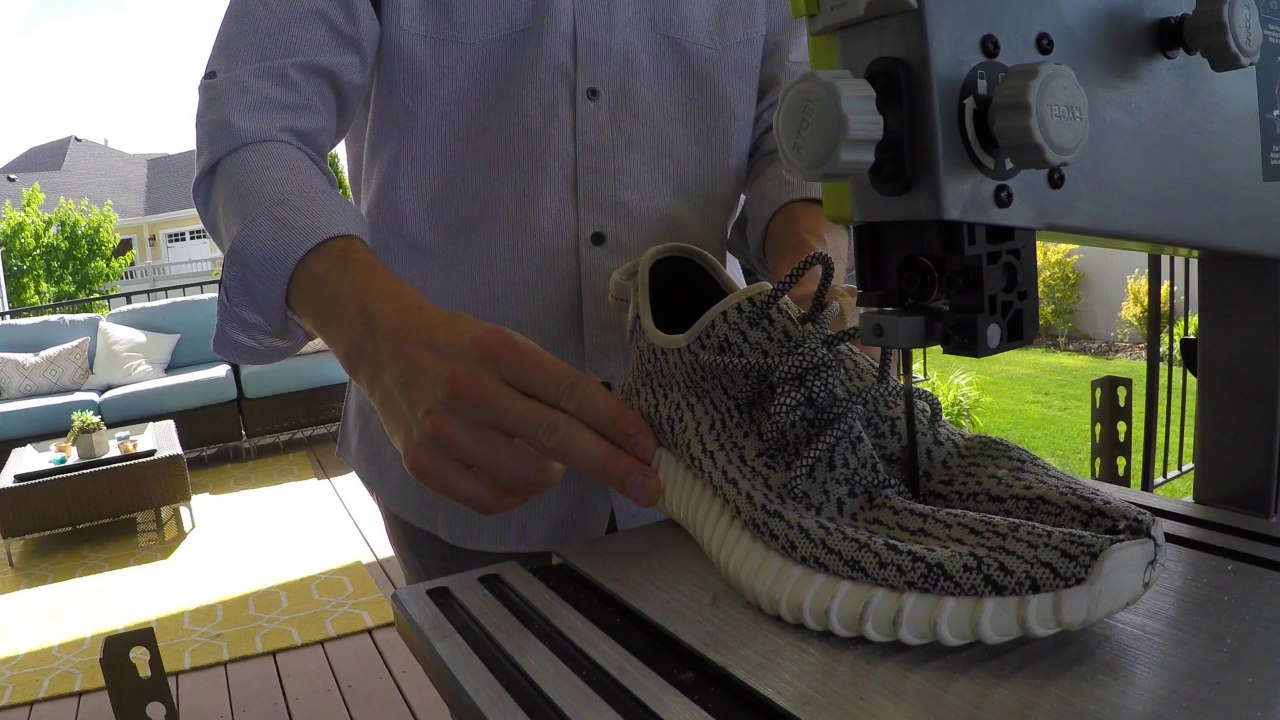 What's inside Yeezys- "WHAT'S INSIDE" Series