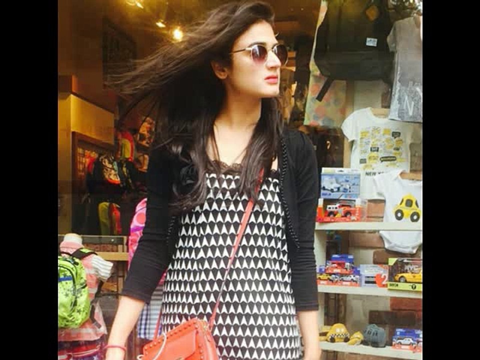 Hira Mani’s Holiday Pictures,Hira Mani look beautiful in pictures,