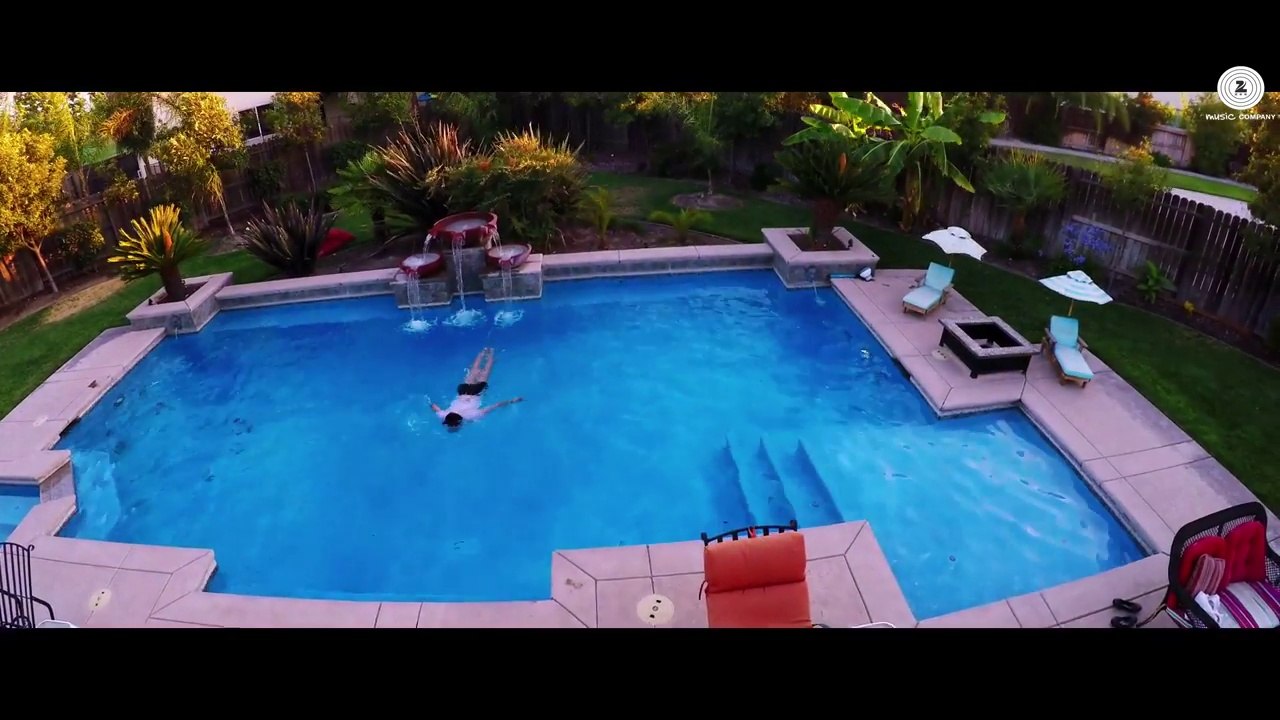 Chahat Ki Barish - Waarrior Savitri - Hot Songs