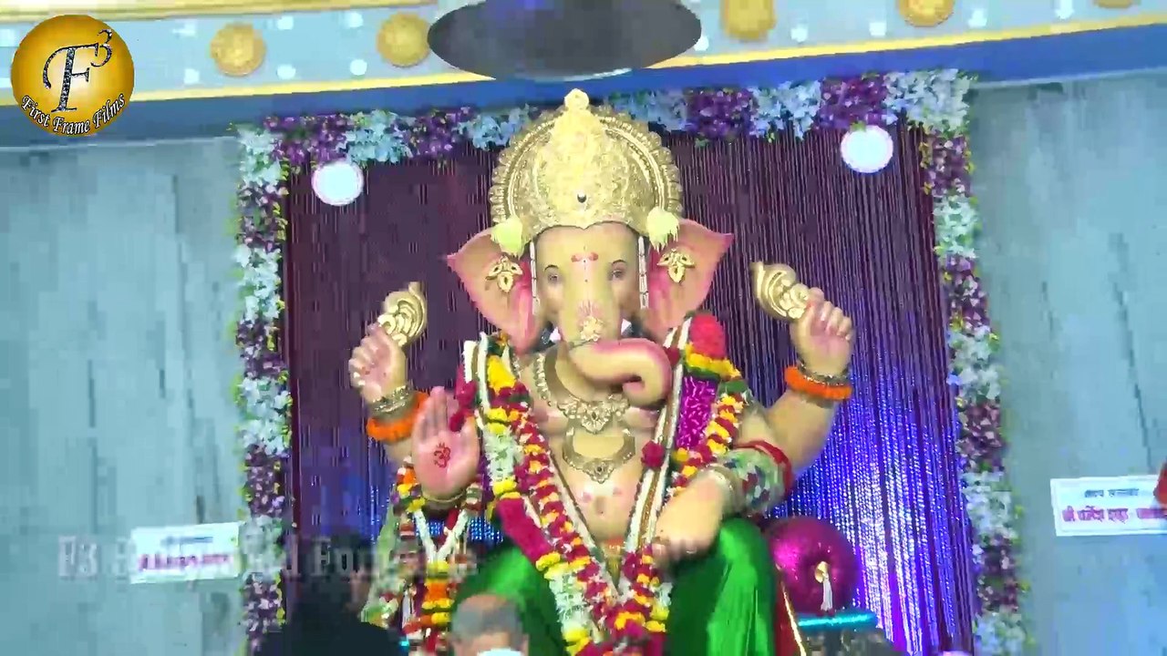 SUPERSTAR ANIL KAPOOR VISIT ANDHERI KA RAJA FOR BLESSINGS