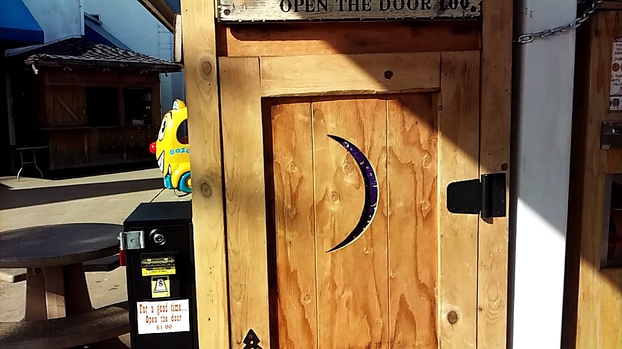 Animatronic Hillbilly in Wisconsin Dells