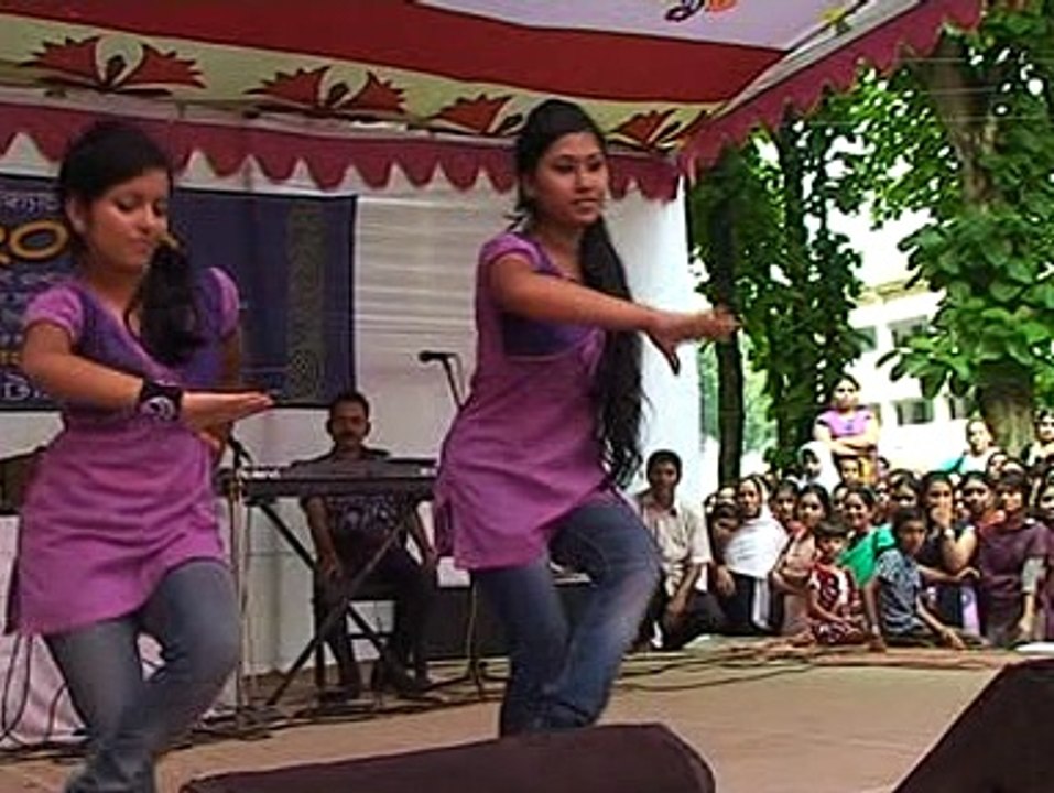 beautiful girls dancing single single