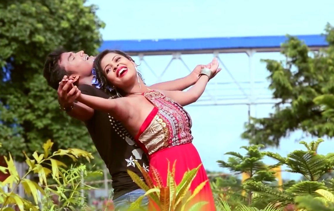 Mon Pole Pole | Kumaresh Kaushik | Barnali Das  | New  Assamese Video  2017