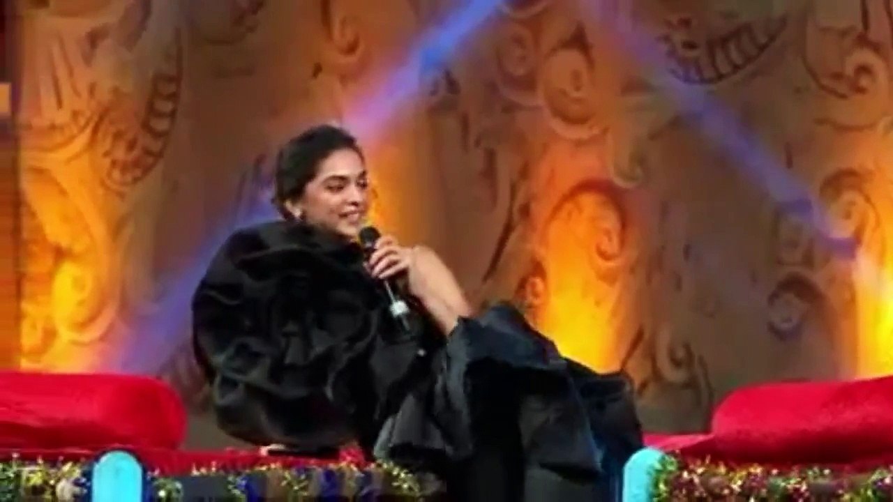 Salman Khan & Shahrukh Khan Star Screen Award Show 2017