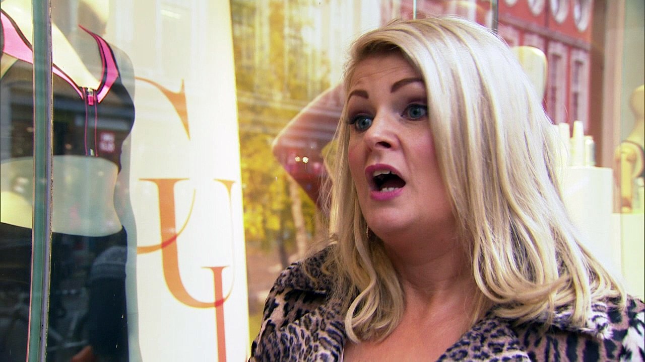 Top UK retailers report festive period sales boost