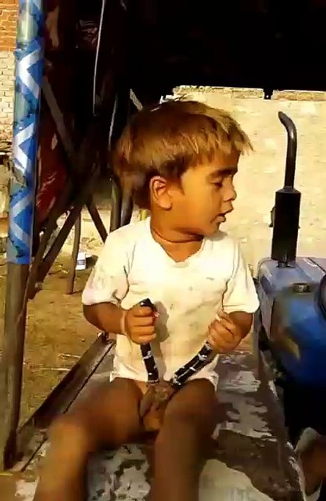 Adorable Kid's Surprise Reaction Will Melt Your Heart! 😍