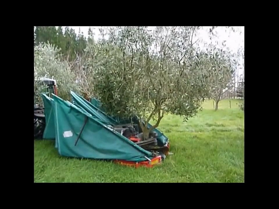 Nova Maquinaria Agrícola. Tecnologia Avançada