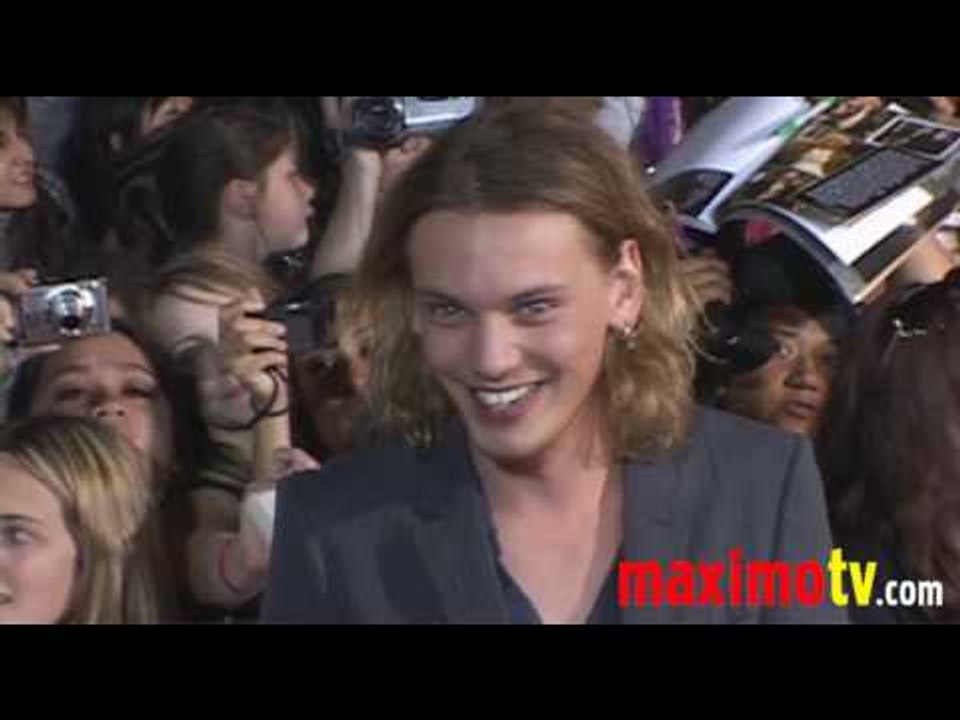 JAMIE CAMPBELL BOWER at NEW MOON Premiere Arrivals