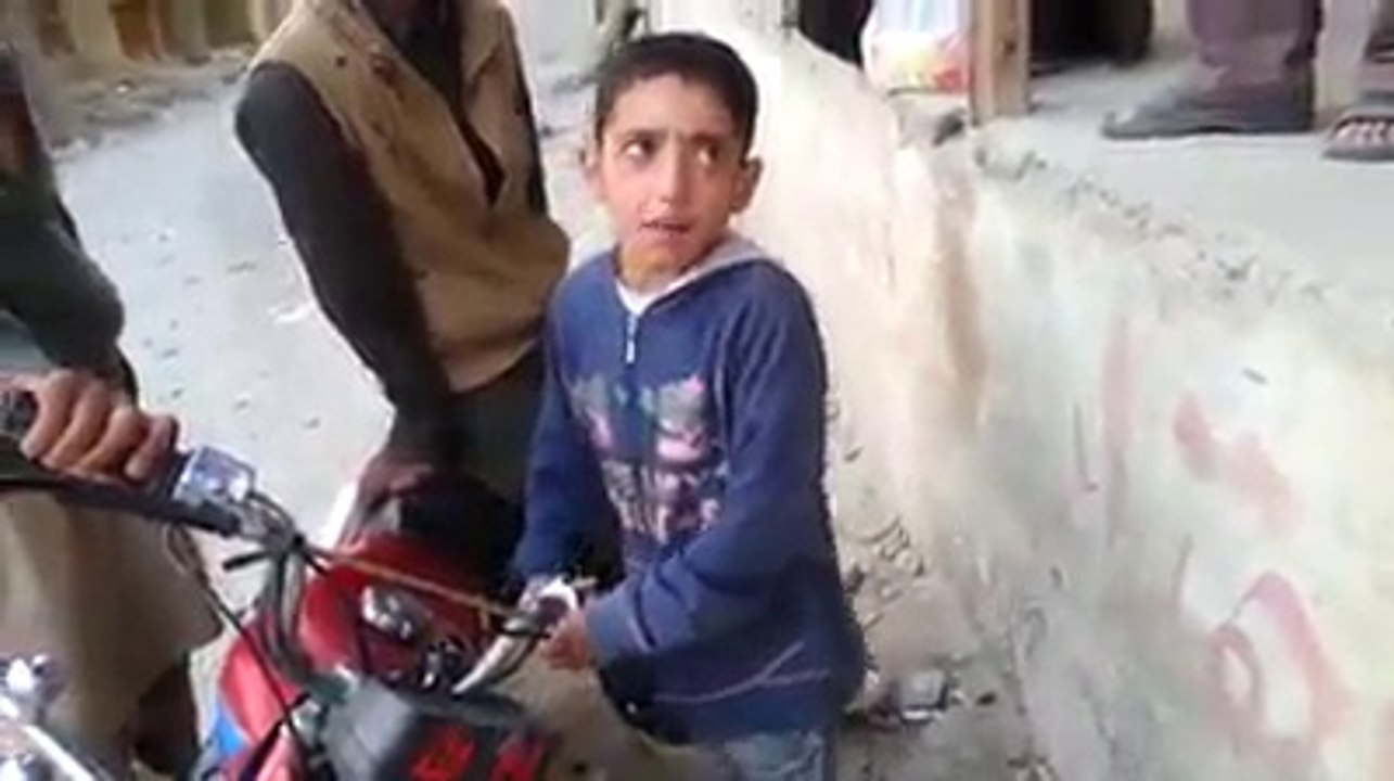 Balti Funny Qawali || Balti talented boy