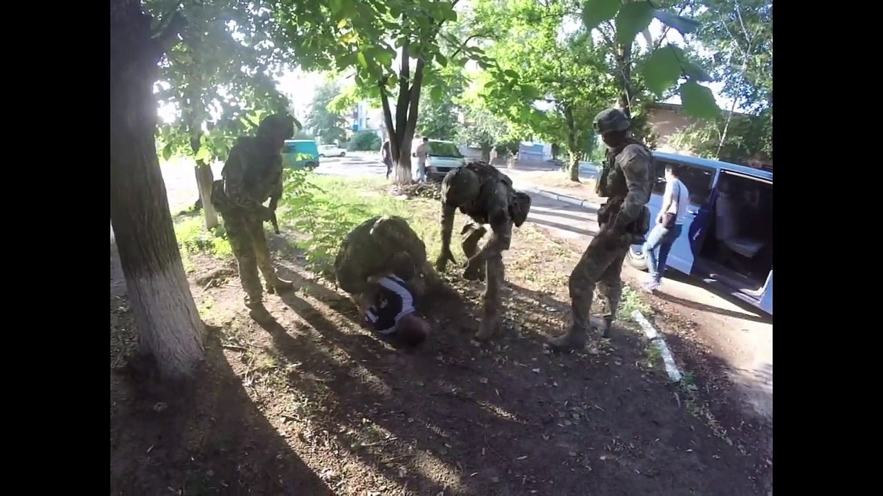 СБУ жестко задержала террориста 'Призрака', - кадры