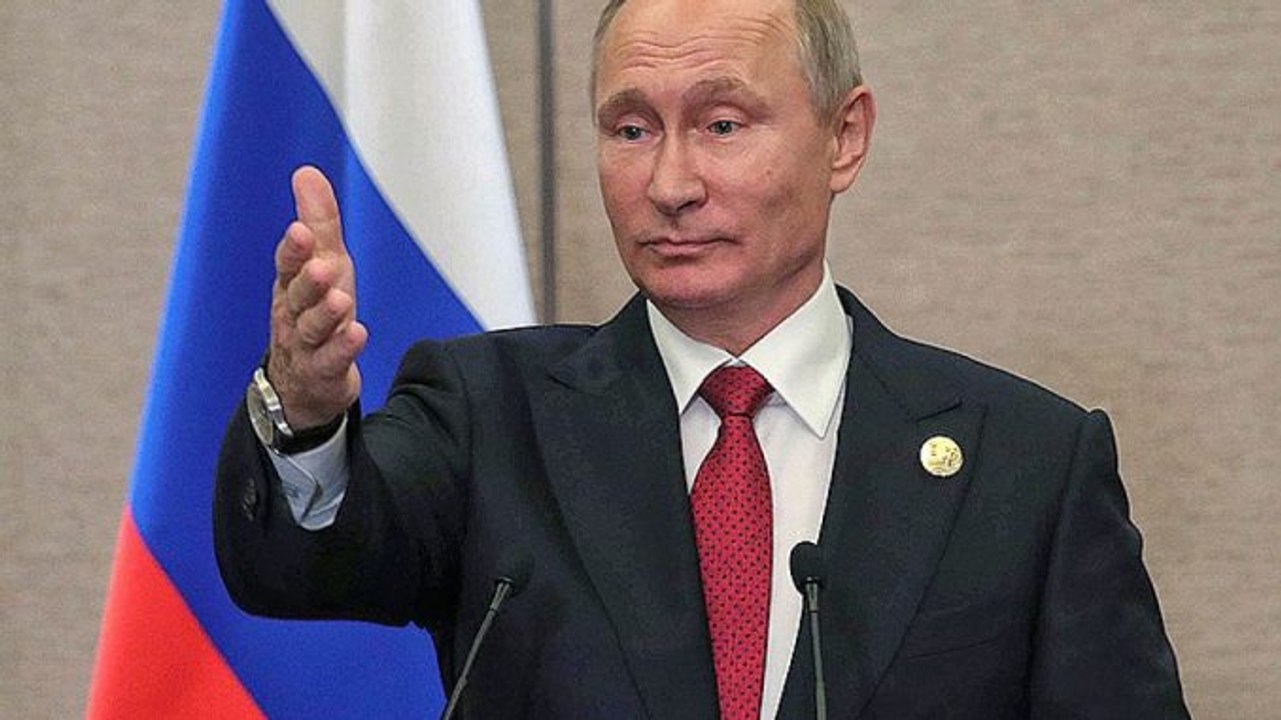 Коротышка обвинил власти США в некомпетентности и безграмотности: видео заявления