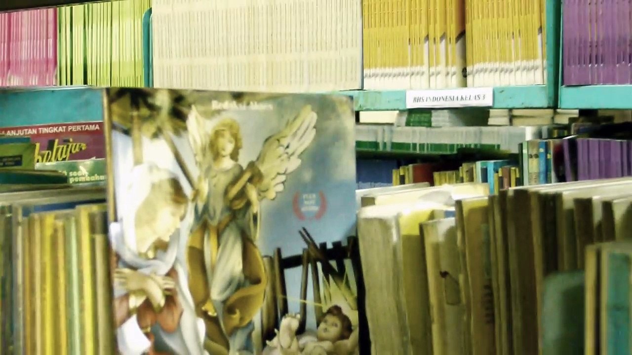 HIDE ME Film Pendek/Short Film Anak Sekolah Action Romantis