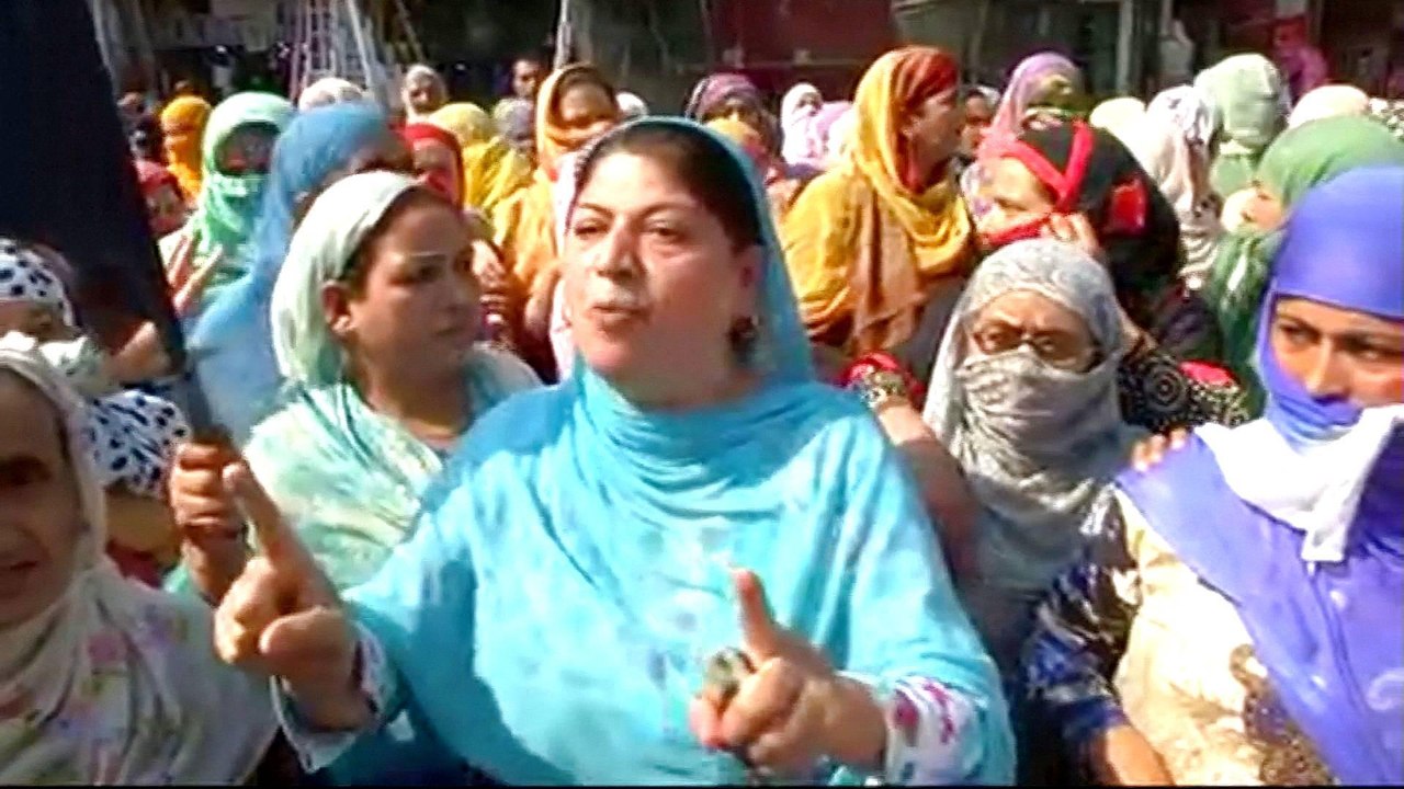 Mass panic and unrest amid braid chopping attacks in Kashmir