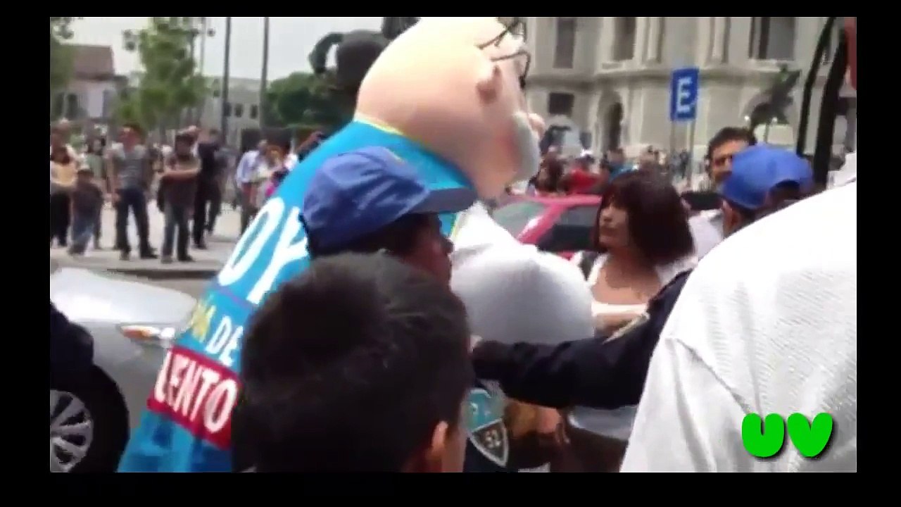 DETIENEN A DR. SIMI POR ALTERAR EL ORDEN PÚBLICO