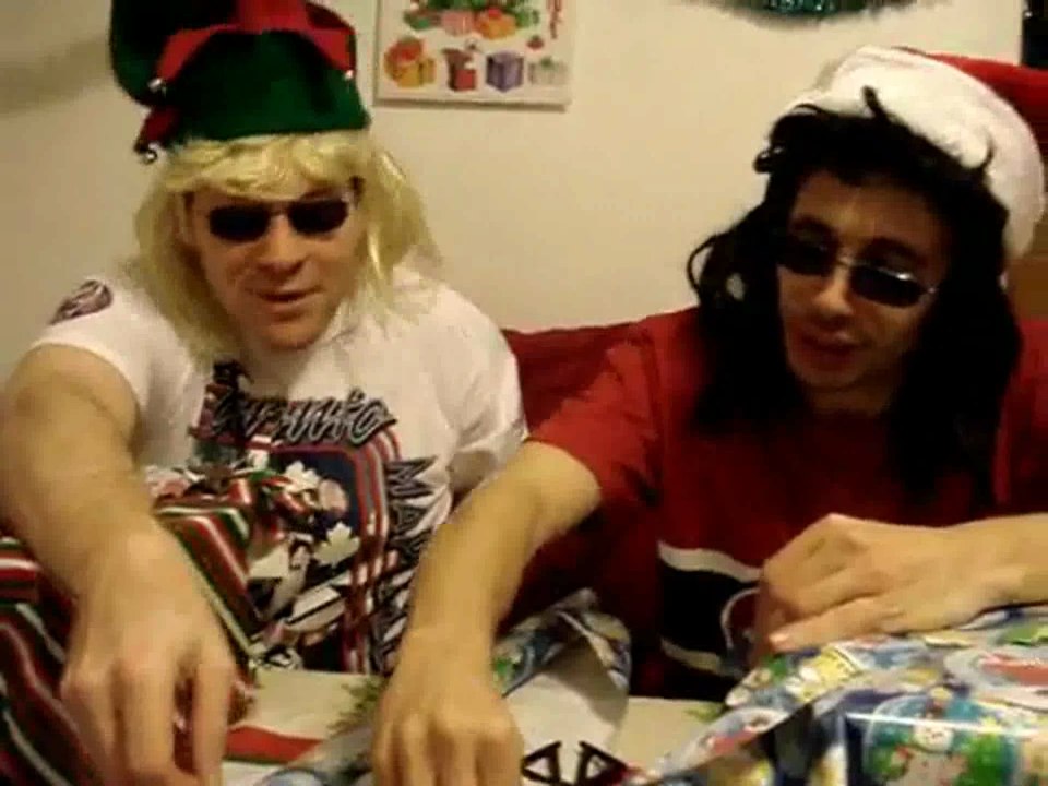 Wrap Christmas gifts 80s glam metal style tutorial Part 1 video