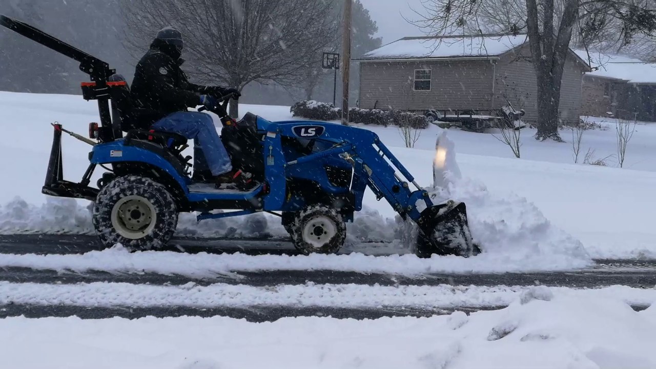 LS MT125 Tractor Clearing Snow "Tractor Snow Days"