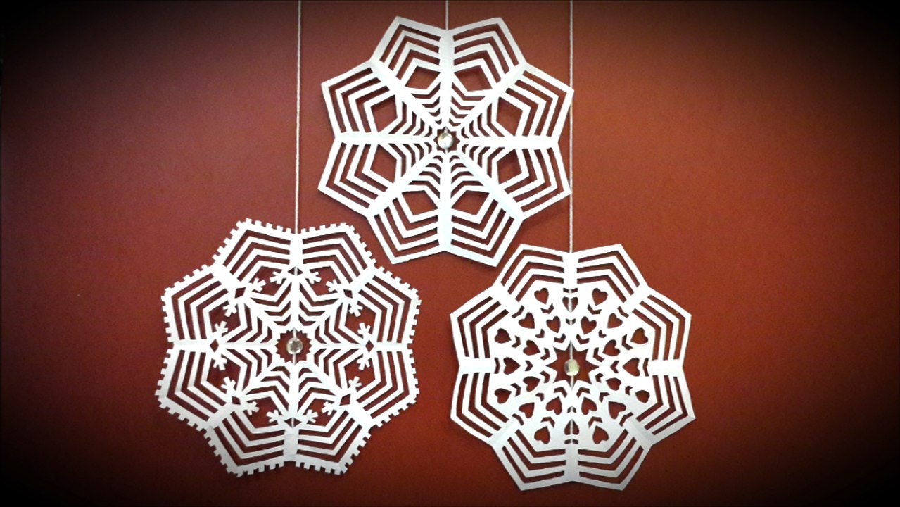 Paper snowflakes/Paper decorations/Wall decor(design two)