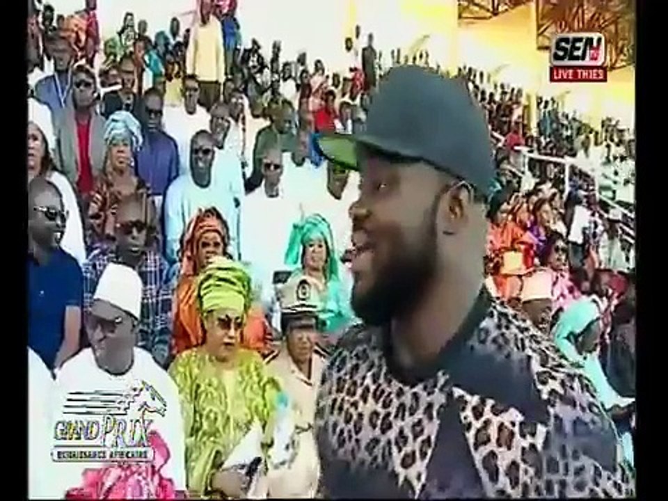 Le joli geste de Eumeu Séne et Modou Lo à Thiès