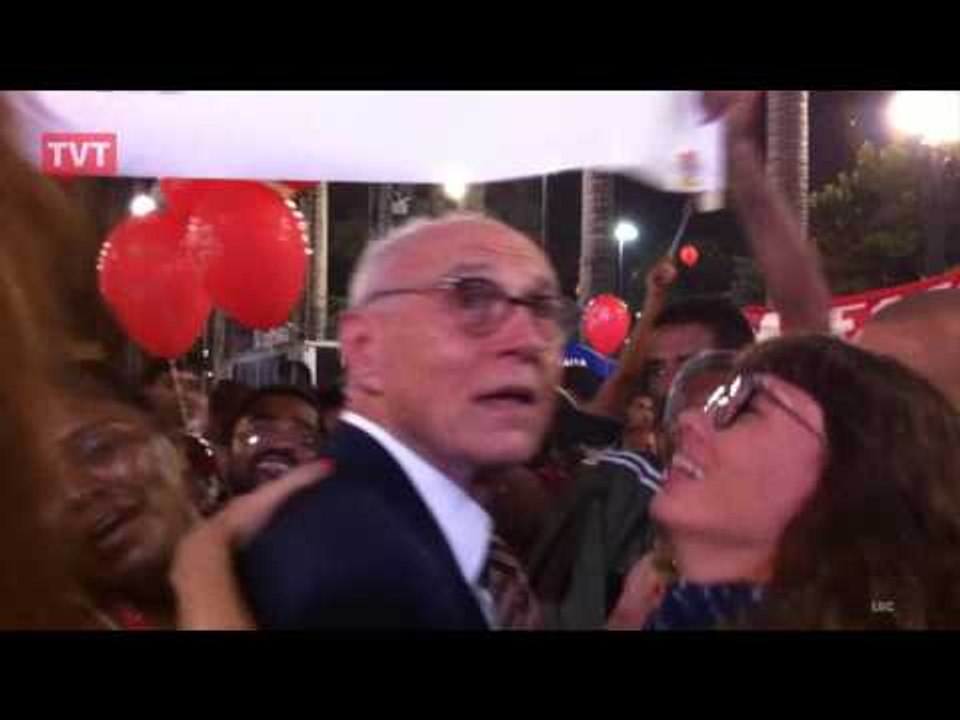 Suplicy dançando forró.