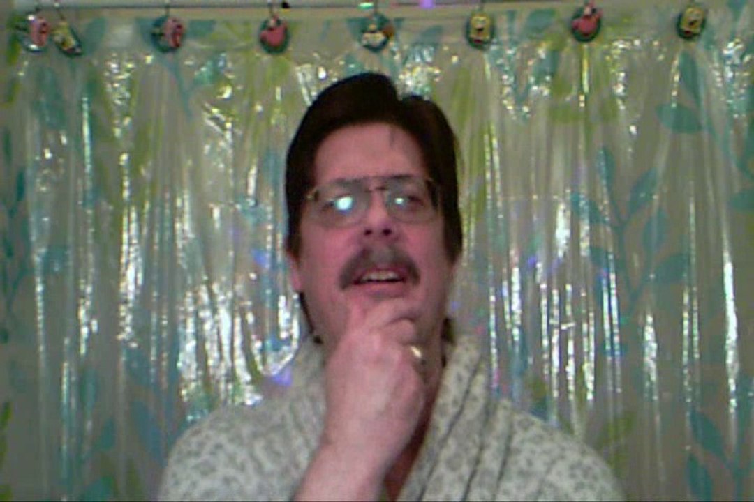 2054.HOW MANY COCONUTS ARE GROWEN EACH AND EVERY YEAR? WHAT DO THEY DO WITH ALL OF THEM OMG. THINK HUGE NUMBER. NOPE BIGGER.