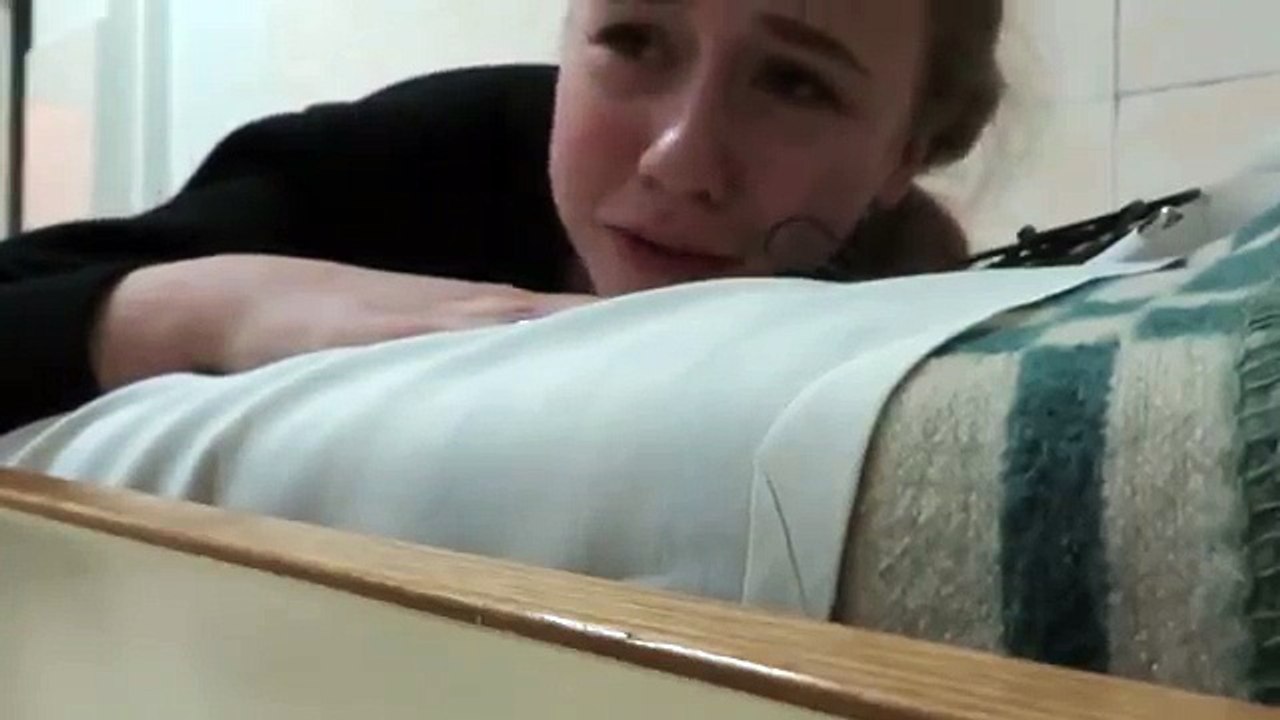 ПОПАЛА В БОЛЬНИЦУ! ДЕЛАЮТ УКОЛЫ! АНГИНА