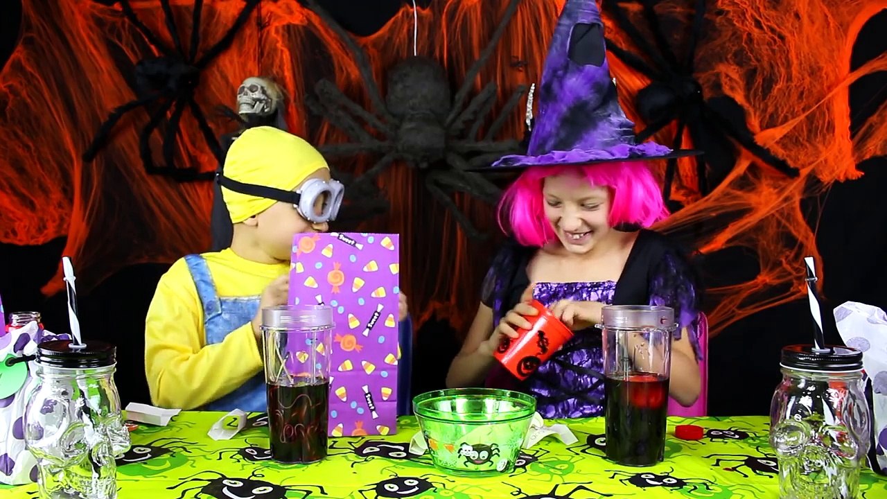 Smoothie Challenge Halloween _ RonaldOMG _ GamerGirl
