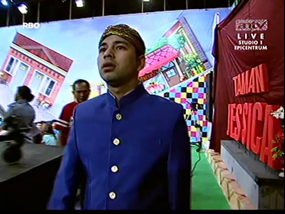 Nunung Srimulat Tertangkap Berduaan dengan Pria Lebih Muda