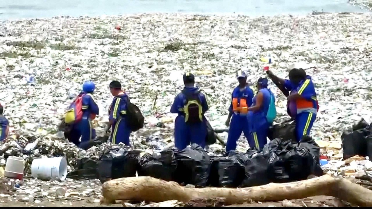 How much plastic is in our oceans?