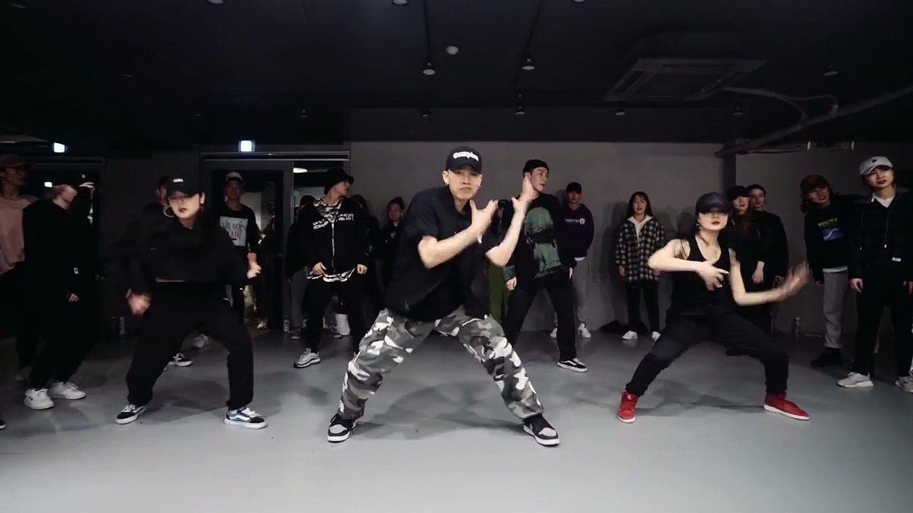 Baby Baby Tropkilla Jinwoo Yoon Choreography