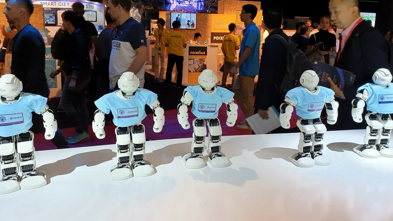 Robots at IFA 2018: Advanced, Customizable, and More Friendly