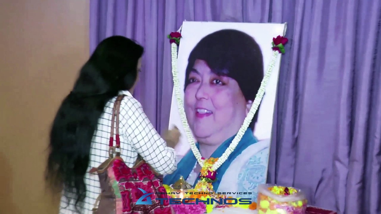 Waheeda Rehman, Nina Gupta Others At Prayer Meet Of Kalpana Lajmi