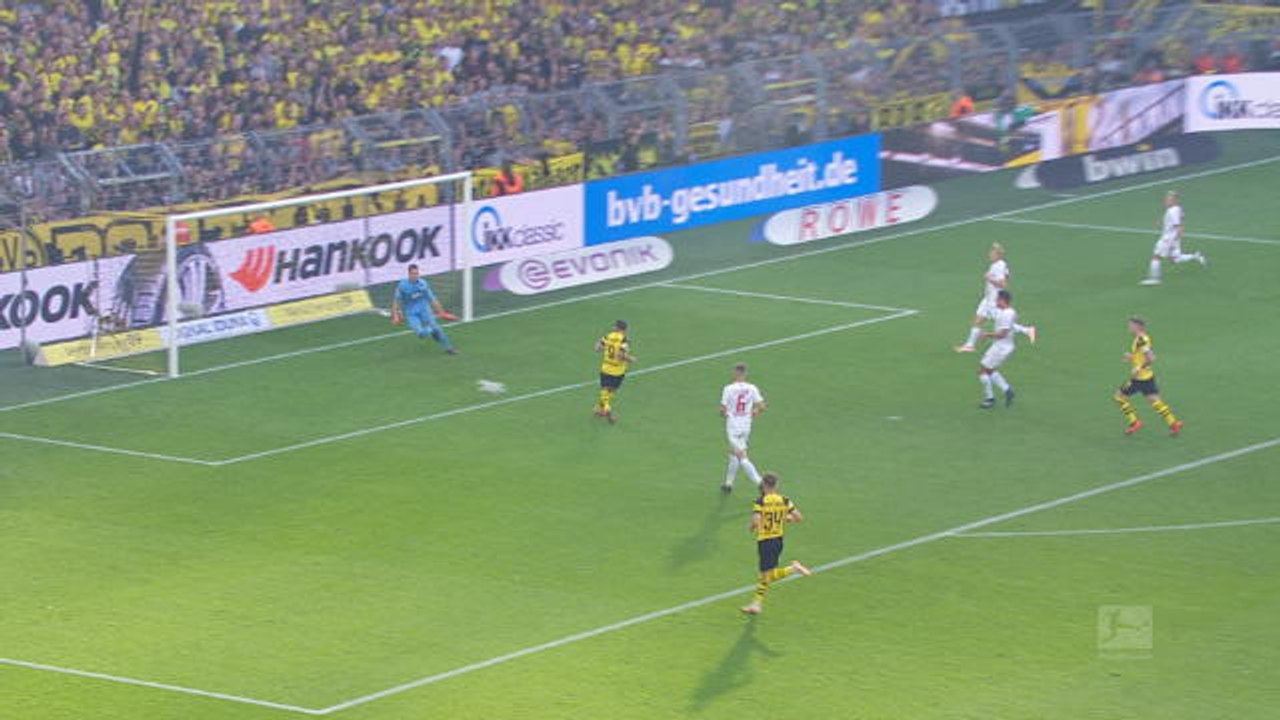 Substitute Alcacer nets hat-trick in thrilling Dortmund win