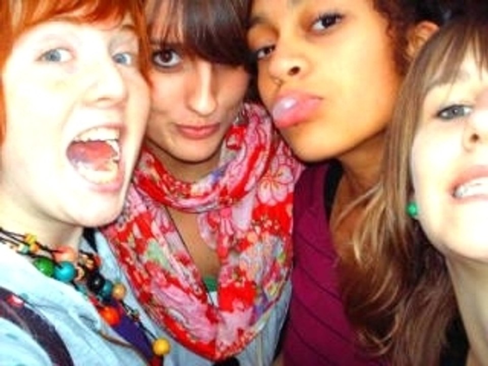 Moovie Eux: Explore Films & More 🎬