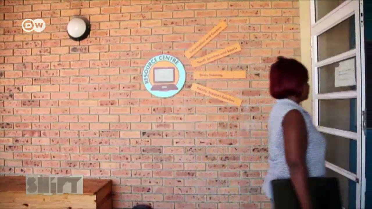 Programmieren für Mädchen in Kapstadt | DW Deutsch