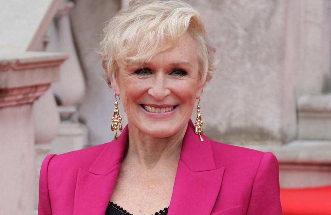 Glenn Close's Emotional Golden Globes Acceptance Speech