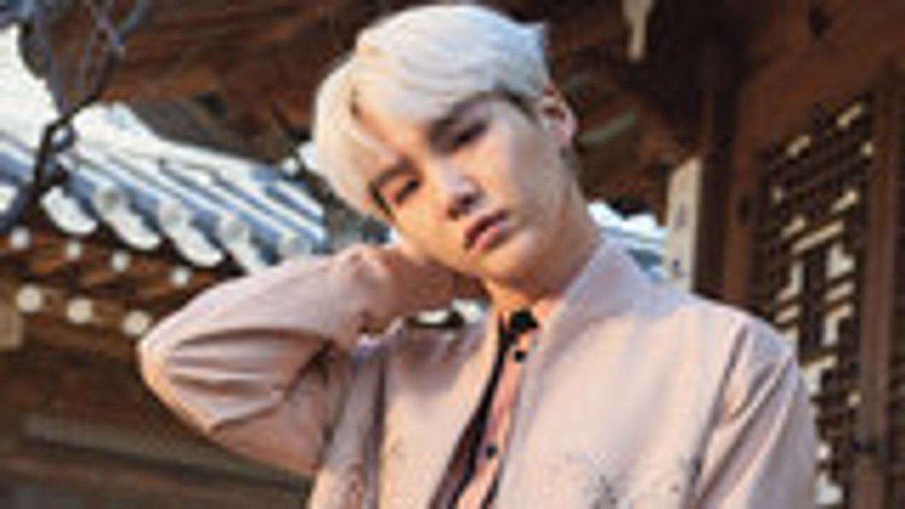 Lee Sor & Suga Make Their Debut on World Digital Song Sales | Billboard News