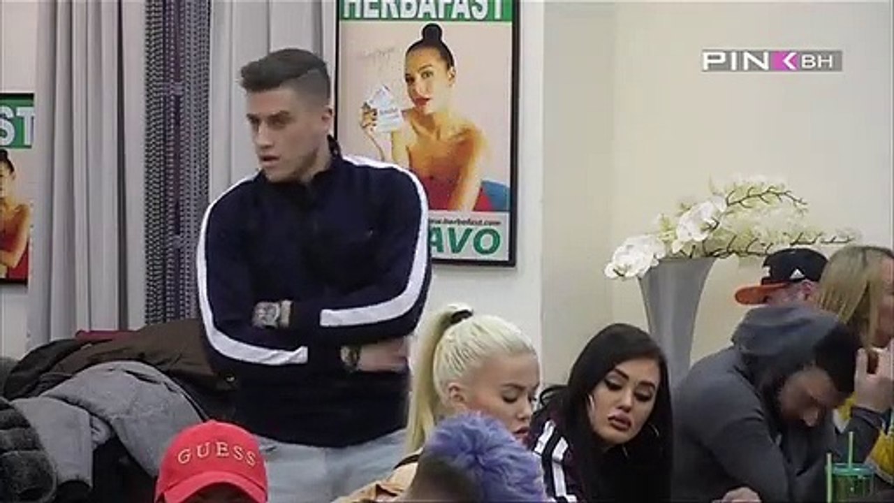 DAVID PONOVO SALJE PORUKU ALEKSANDRI DA IDE IZ KUCE