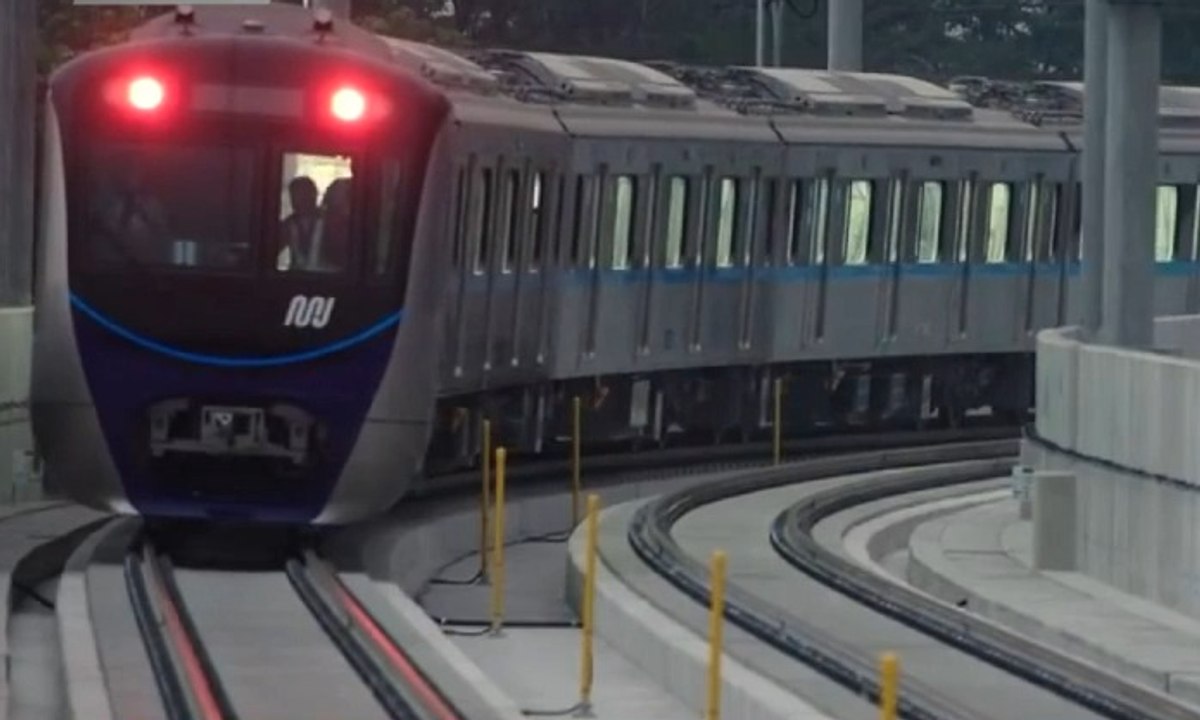Pemprov DKI Undang Influencer untuk Coba MRT