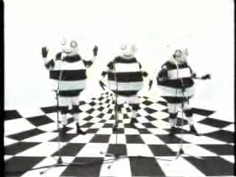 Love and Rockets - Yin and Yang and the Flowerpot Man