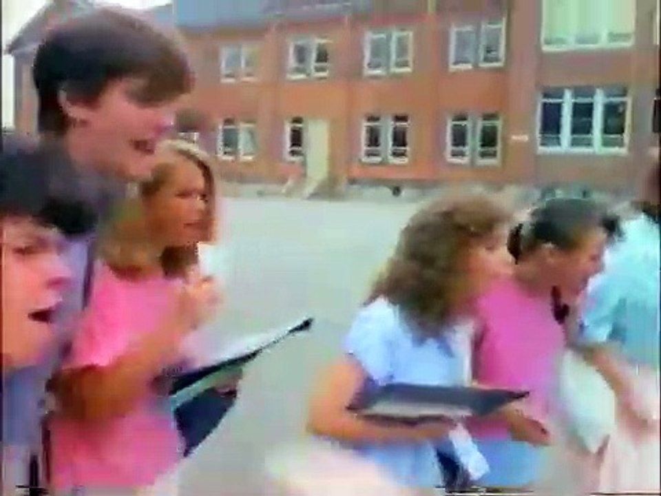 Black Roses (1988) Trailer