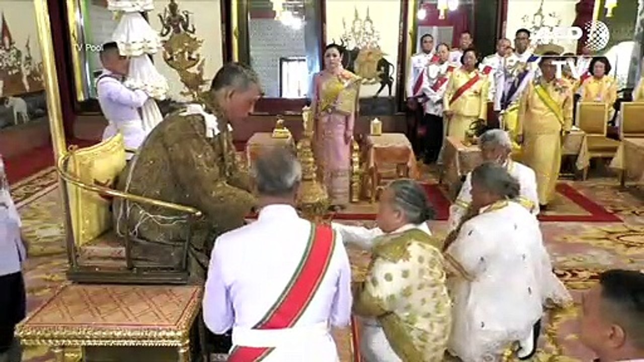 Tailandia corona al rey Rama X de Tailandia