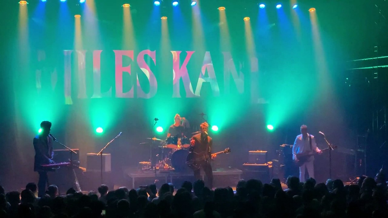 Live Performance of 'Shavambacu' by Miles Kane at L'Epicerie Moderne (Feyzin) – May 11, 2019 🎸