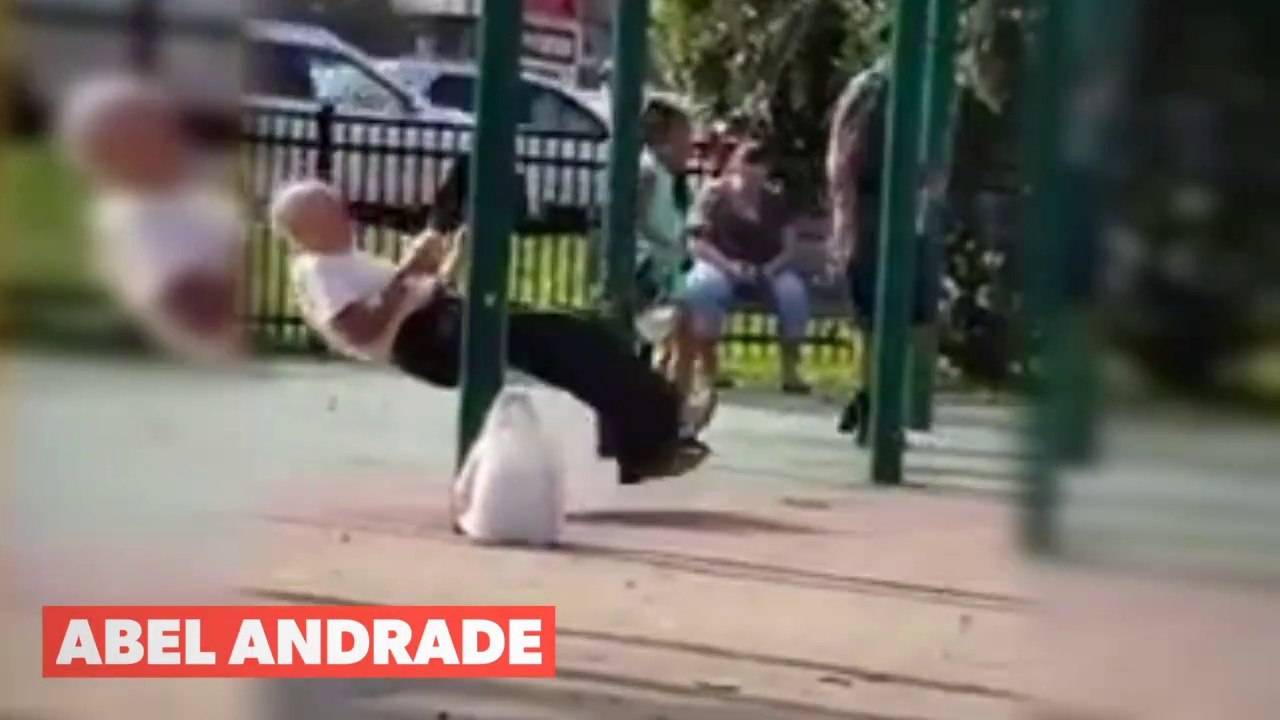 Nunca a idade para brincar.