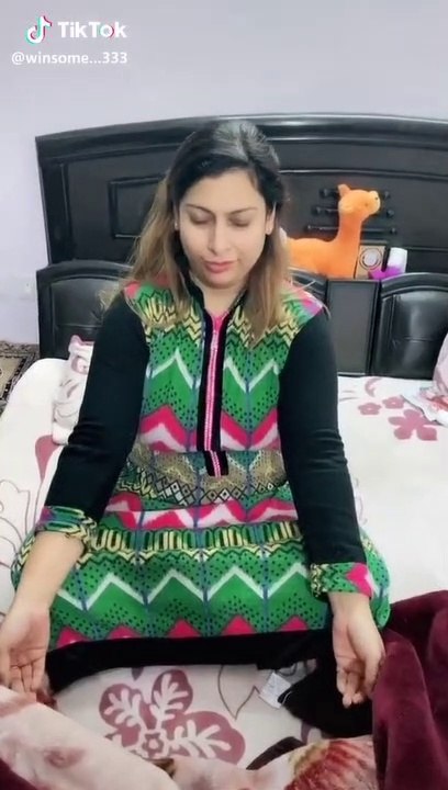 Mast Ladki: Celebrating a Confident Girl