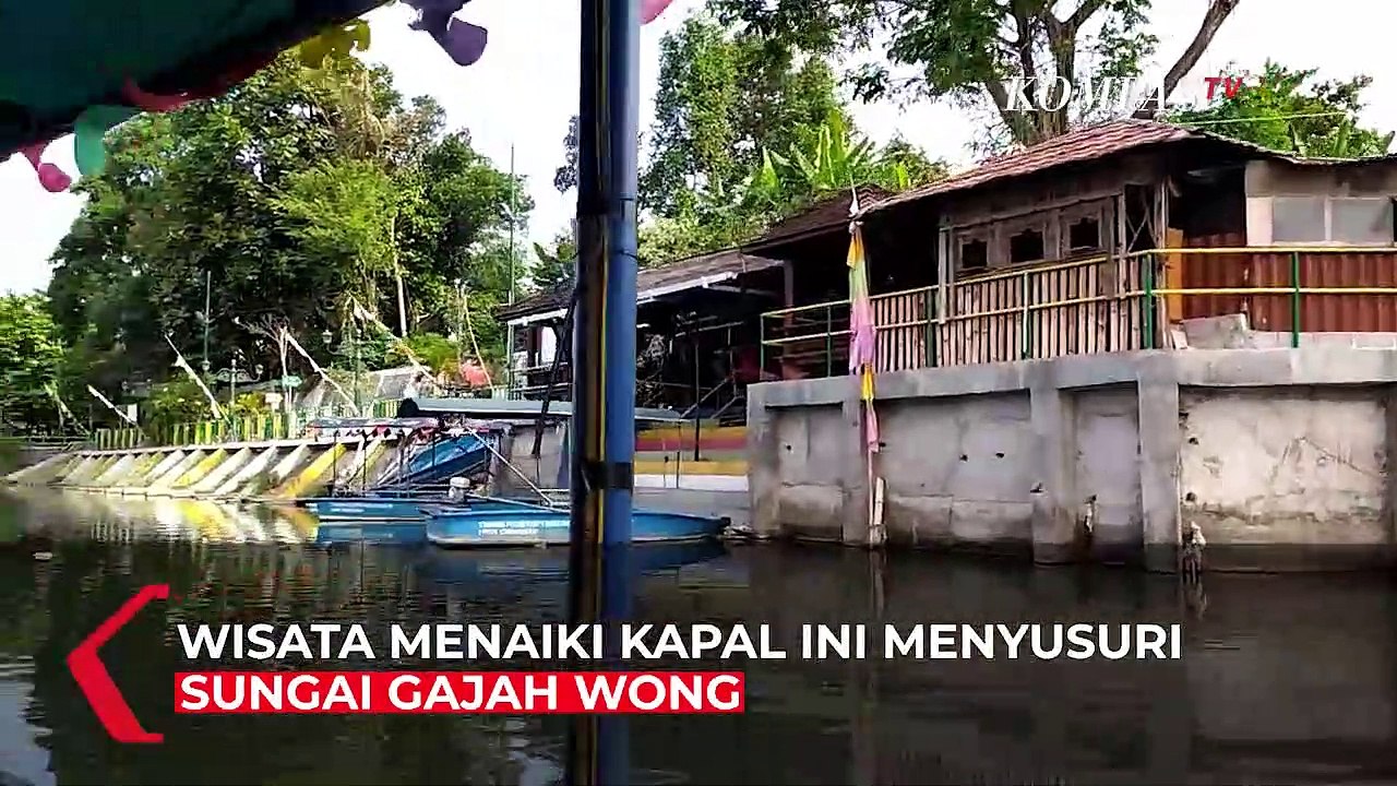 Menikmati Pemandangan Sungai Gajah Wong Dari Dermaga Cinta