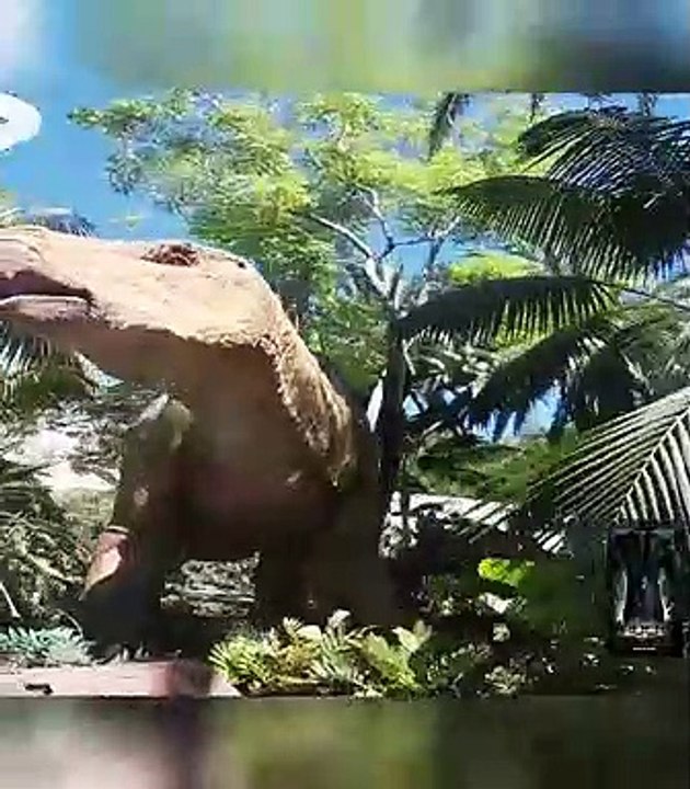 The Jurassic World ride looks so fun  - Jurassic World Ride In Los Angeles Looks Amazing...