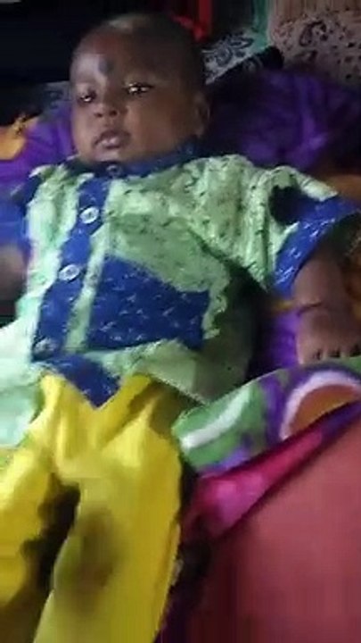 Ayin sk - little baby chilling on the bed