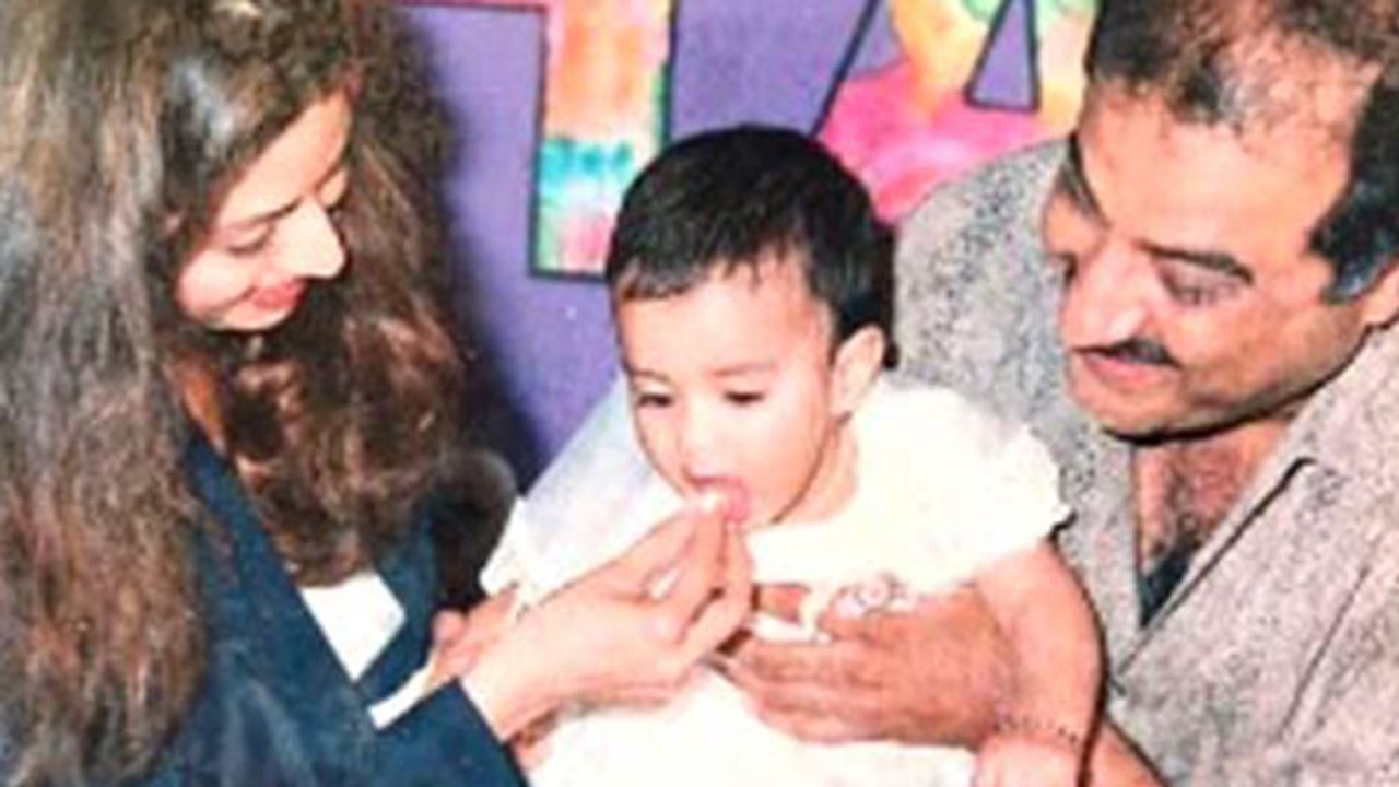 Happy Birthday Janhvi Kapoor : Adorable pictures of Janhvi Kapoor | Boldsky