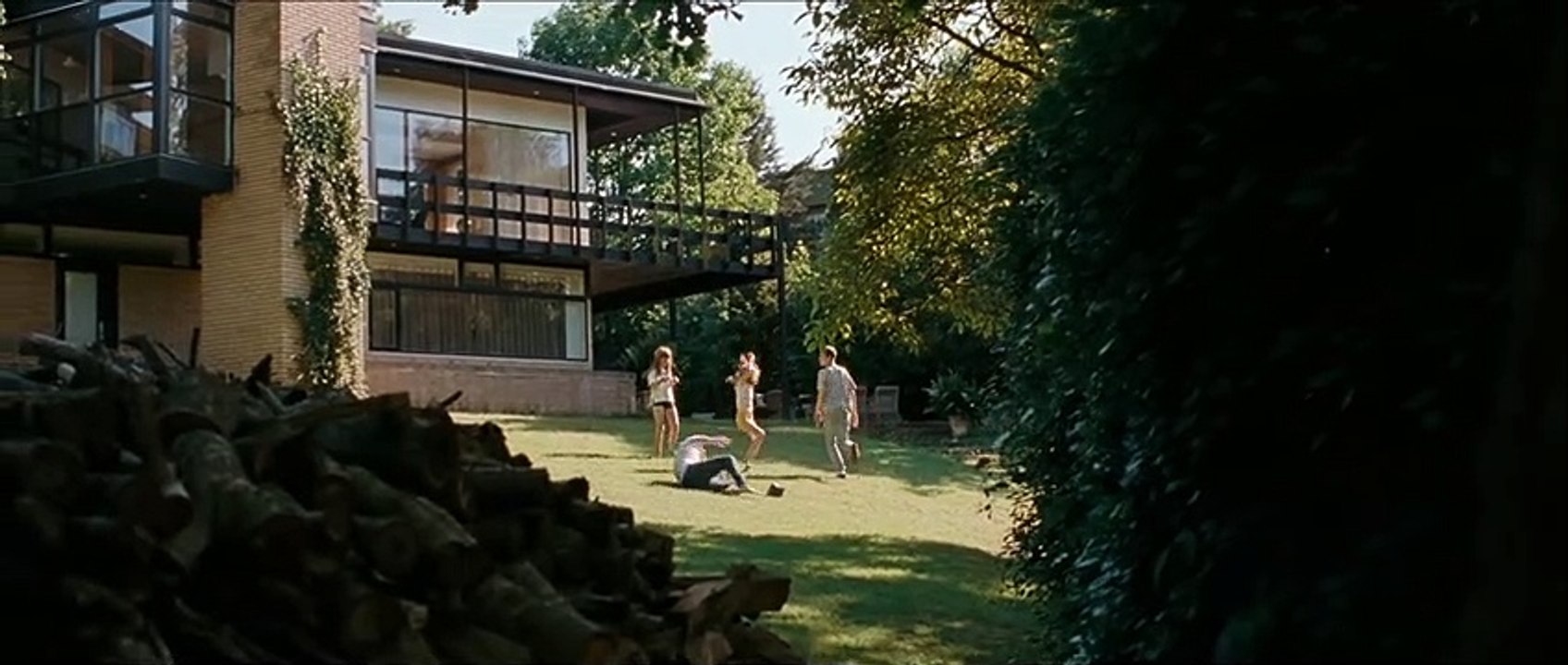 映画『罪と女王』